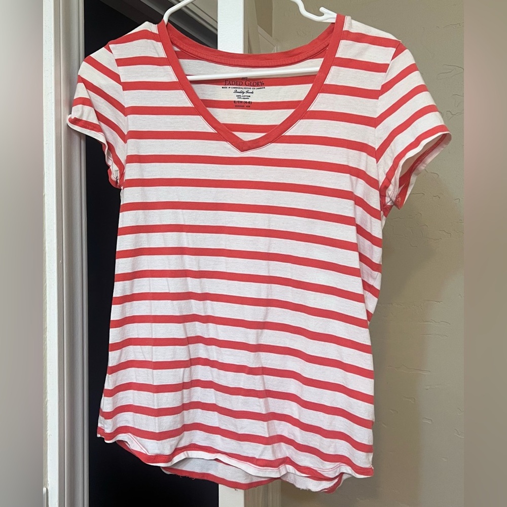 Dark Pink and white Faded Glory Top-Small